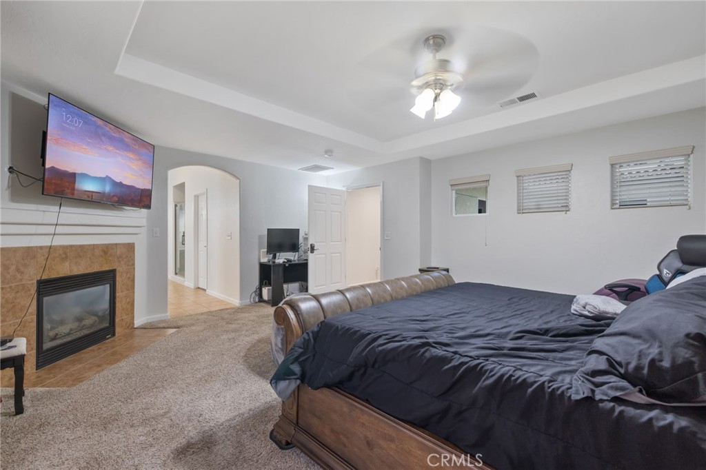 3320 W Glendale, Visalia, CA 93291