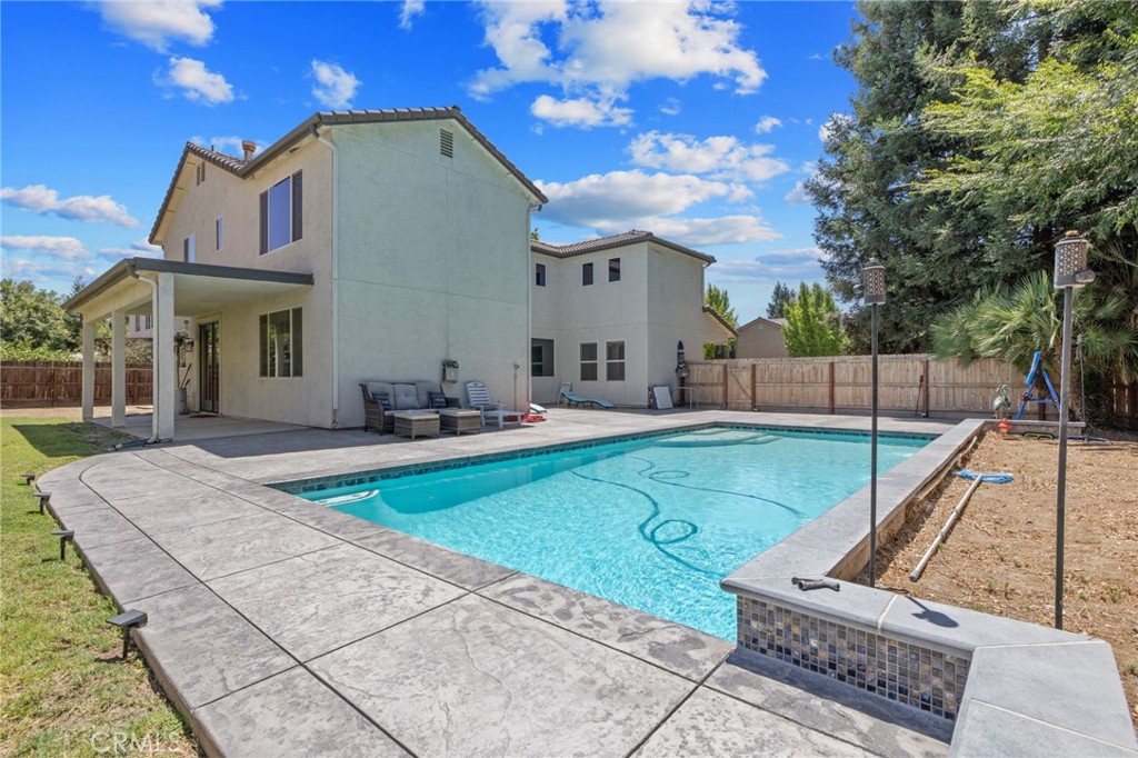 3320 W Glendale, Visalia, CA 93291