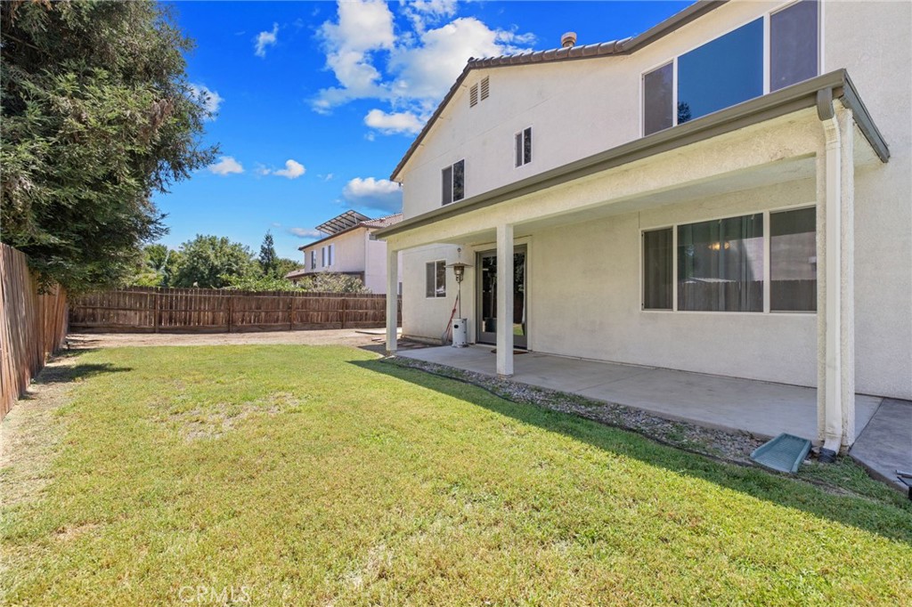 3320 W Glendale, Visalia, CA 93291