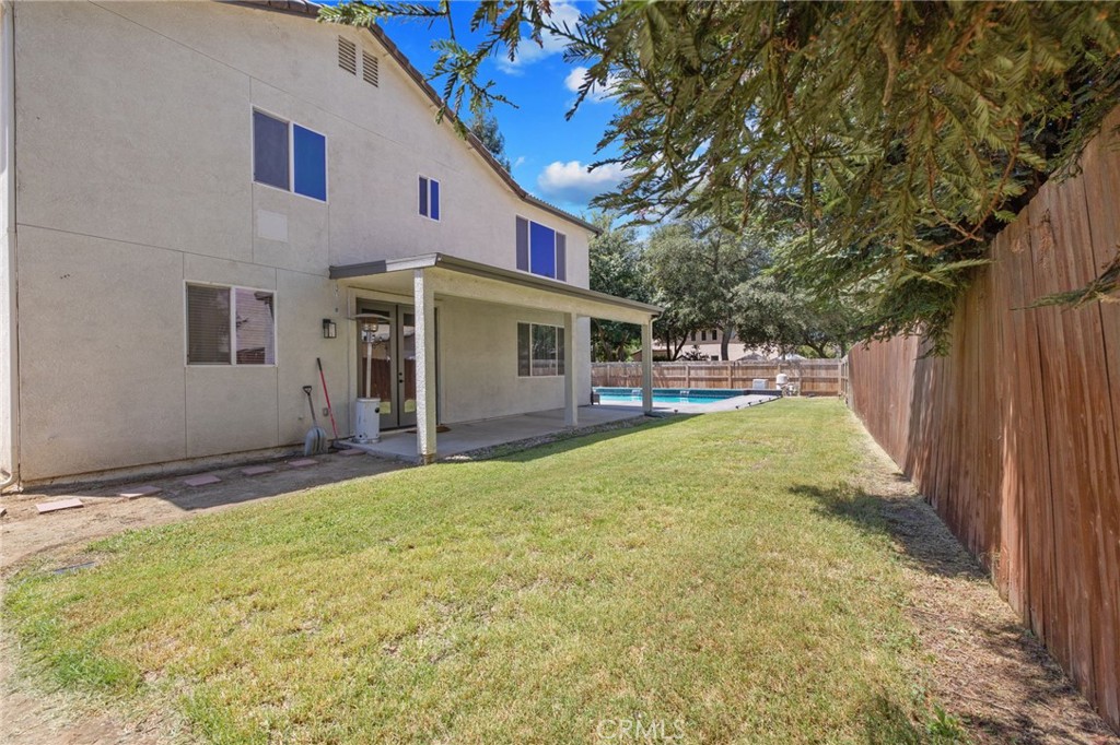 3320 W Glendale, Visalia, CA 93291