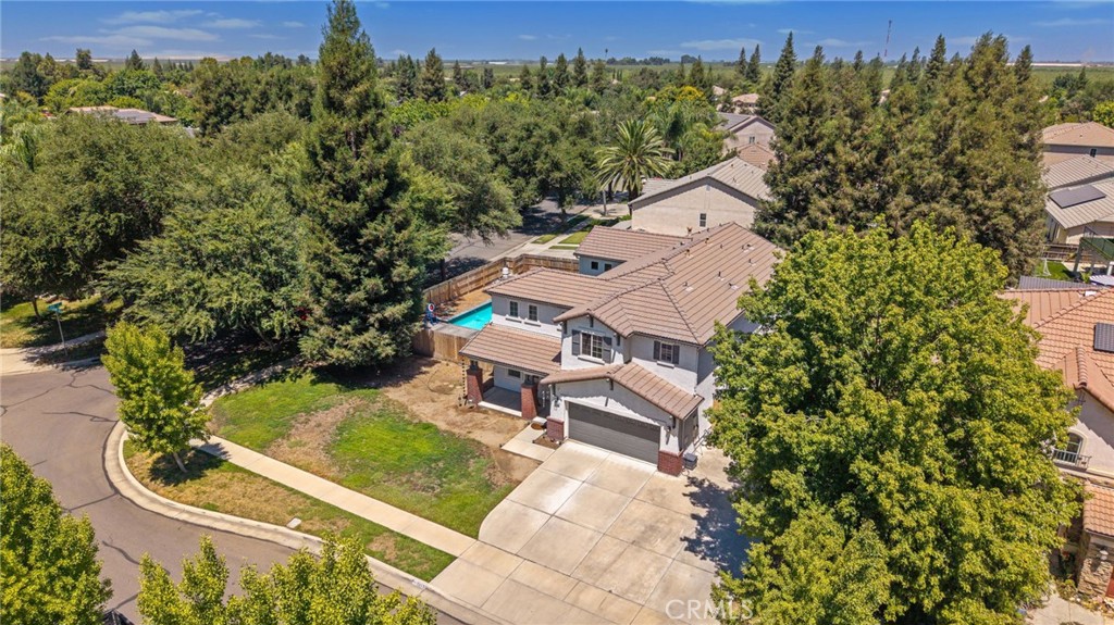 3320 W Glendale, Visalia, CA 93291
