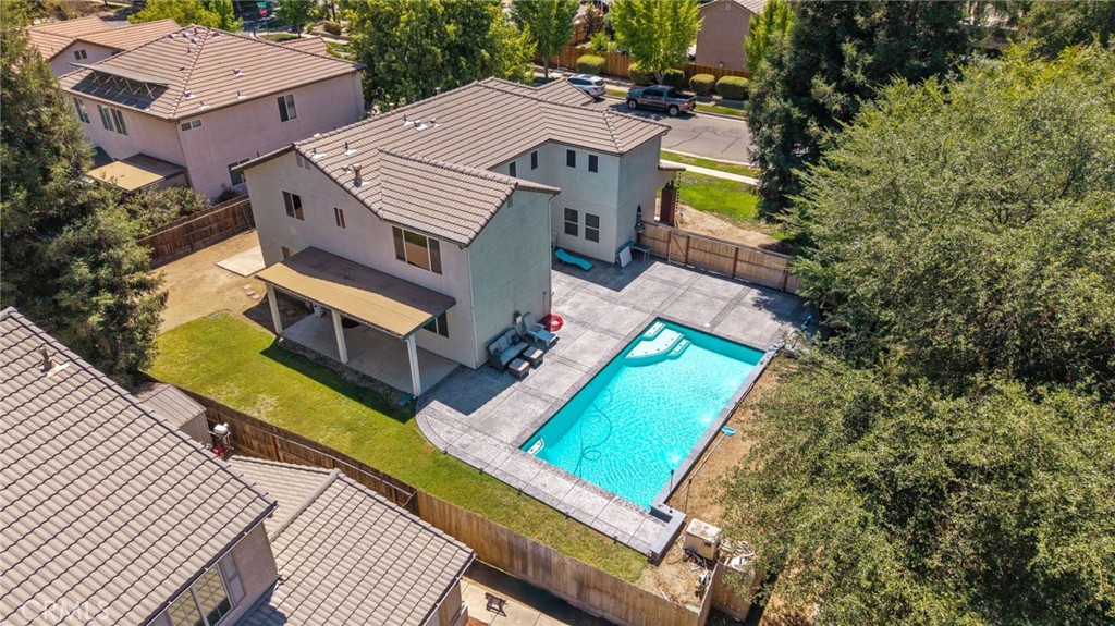 3320 W Glendale, Visalia, CA 93291