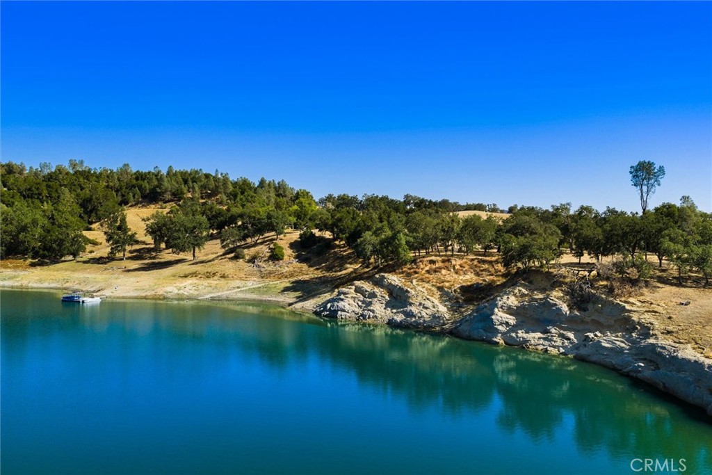 7172 Town Creek, Paso Robles, CA 93446
