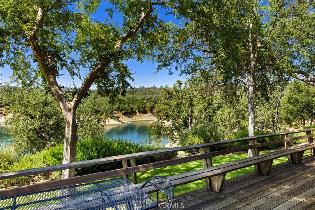 7172 Town Creek, Paso Robles, CA 93446