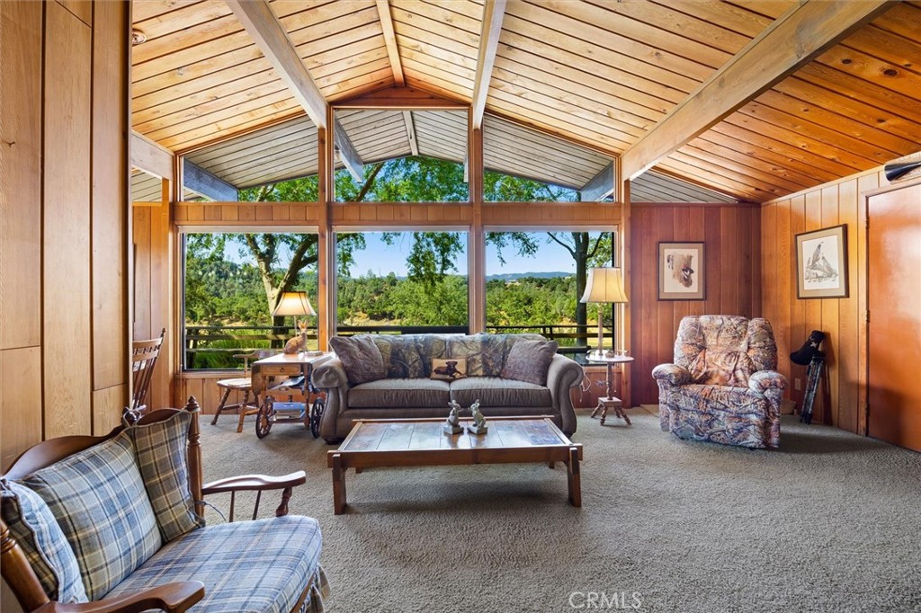 7172 Town Creek, Paso Robles, CA 93446