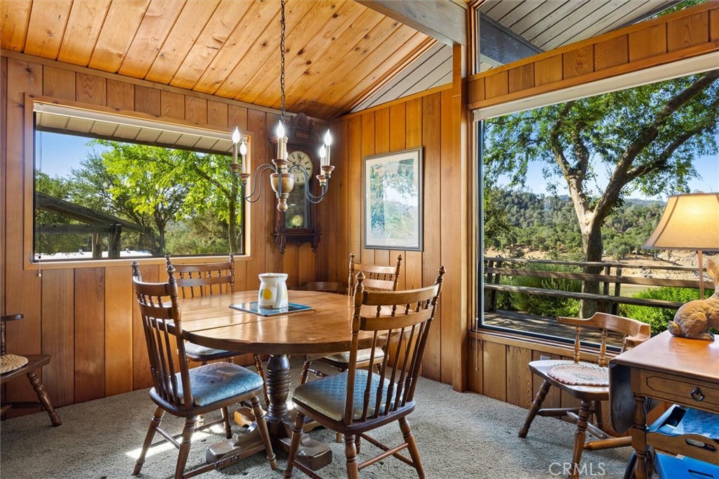 7172 Town Creek, Paso Robles, CA 93446
