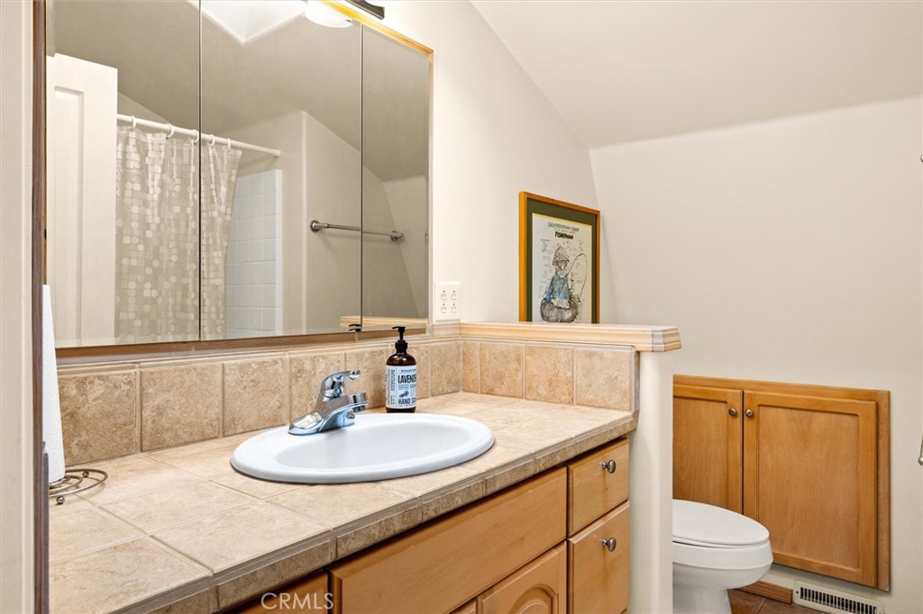 7172 Town Creek, Paso Robles, CA 93446