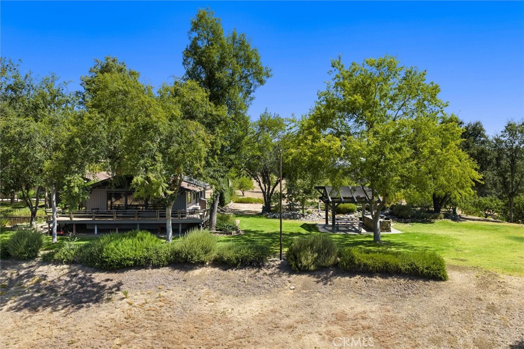 7172 Town Creek, Paso Robles, CA 93446