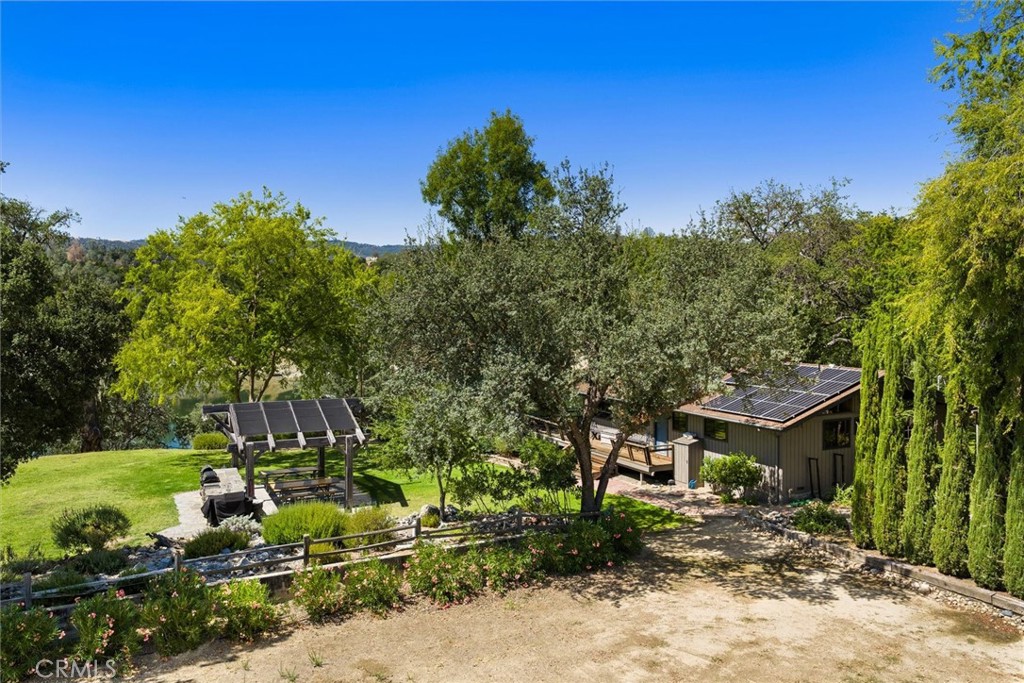 7172 Town Creek, Paso Robles, CA 93446