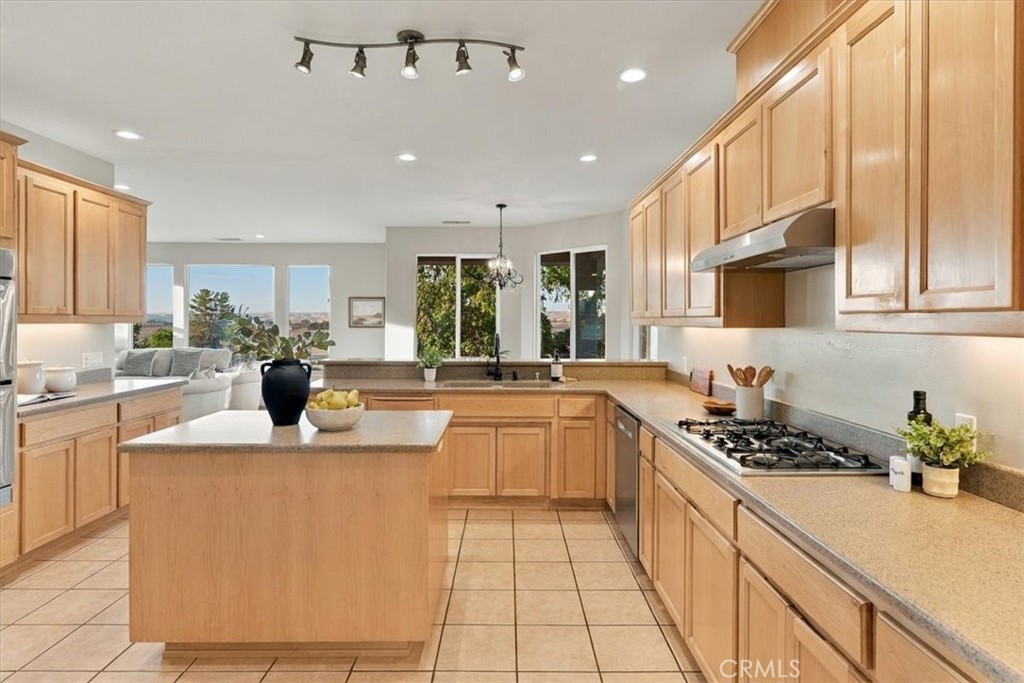 8495 Plane View, Paso Robles, CA 93446