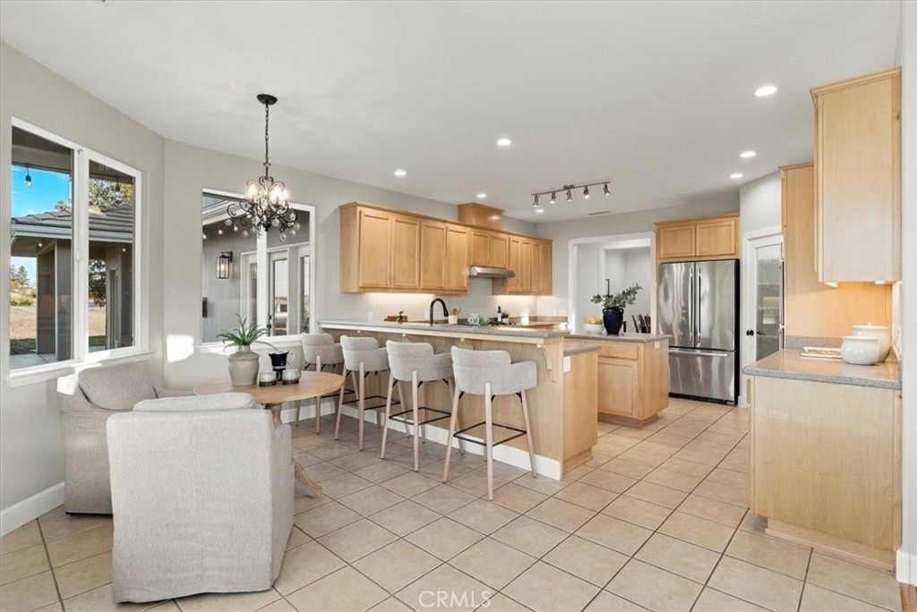 8495 Plane View, Paso Robles, CA 93446