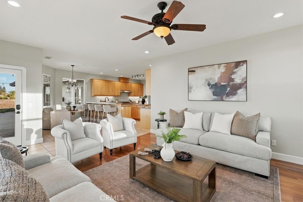 8495 Plane View, Paso Robles, CA 93446