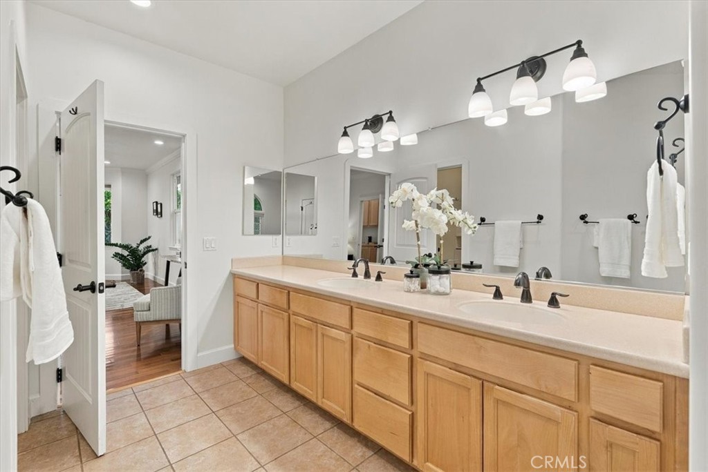 8495 Plane View, Paso Robles, CA 93446