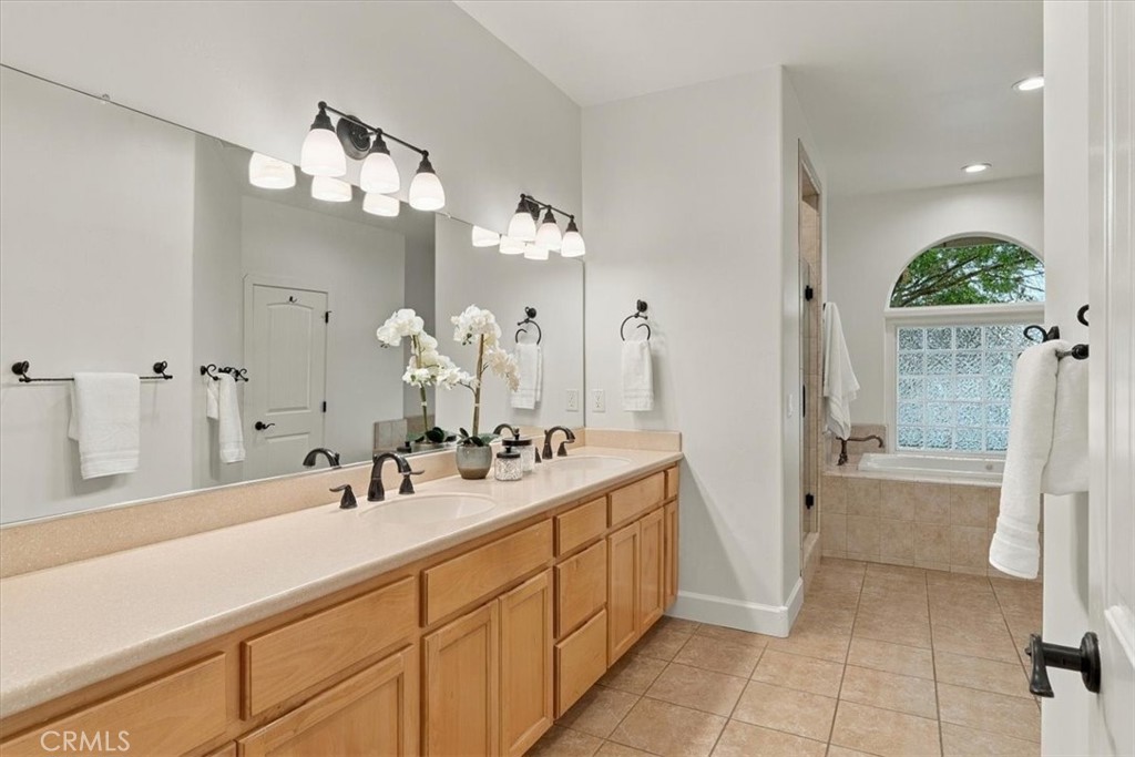 8495 Plane View, Paso Robles, CA 93446