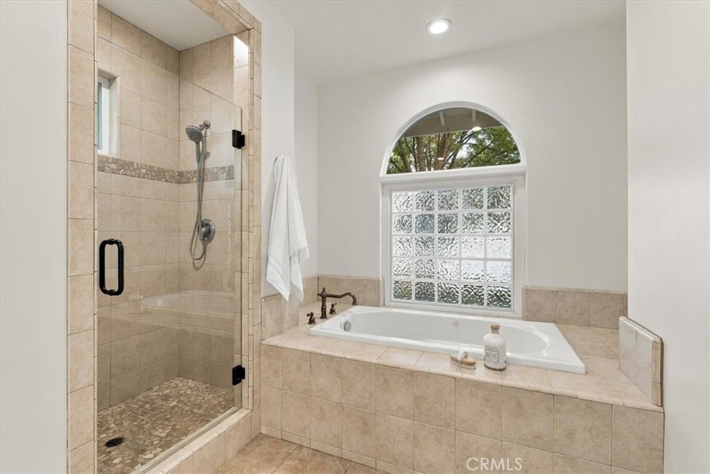 8495 Plane View, Paso Robles, CA 93446