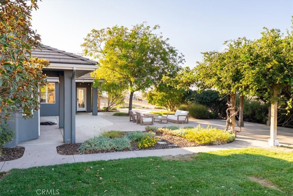 8495 Plane View, Paso Robles, CA 93446