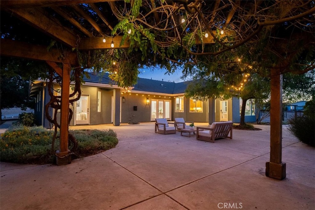 8495 Plane View, Paso Robles, CA 93446