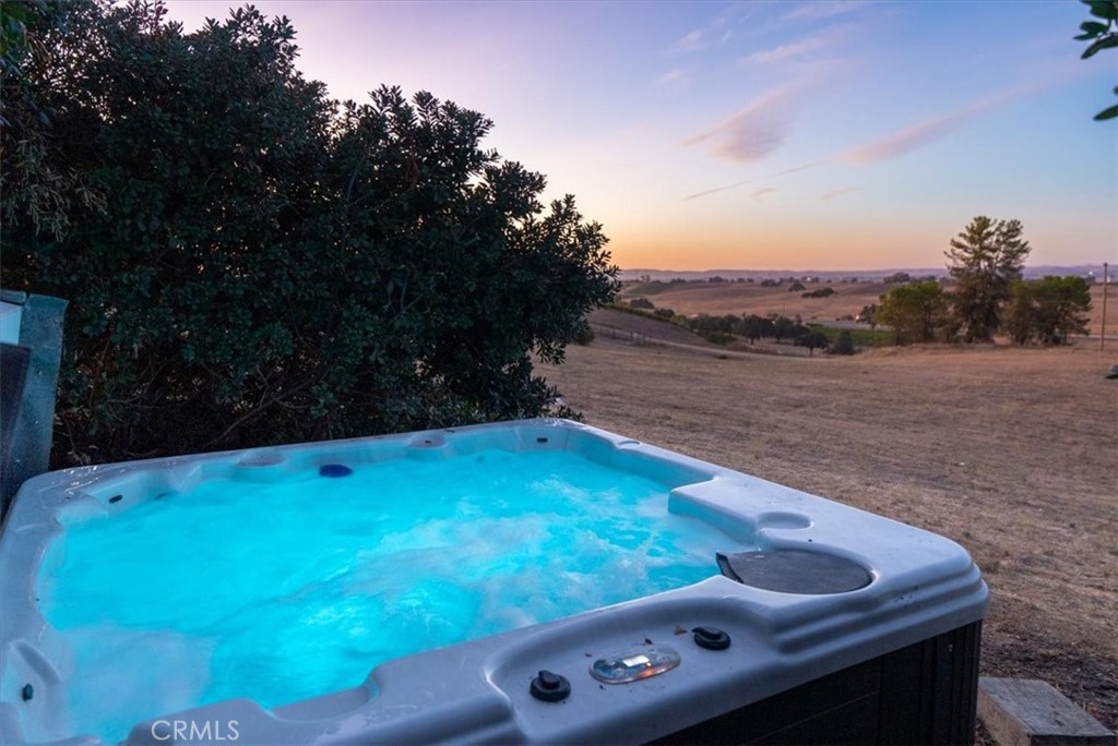 8495 Plane View, Paso Robles, CA 93446