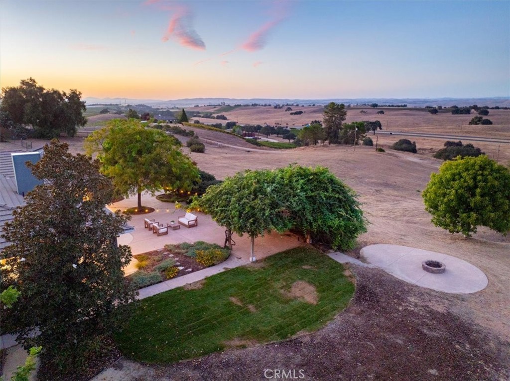8495 Plane View, Paso Robles, CA 93446
