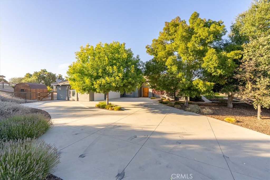 8495 Plane View, Paso Robles, CA 93446