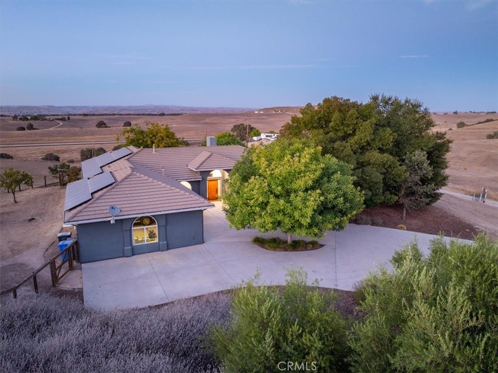 8495 Plane View, Paso Robles, CA 93446