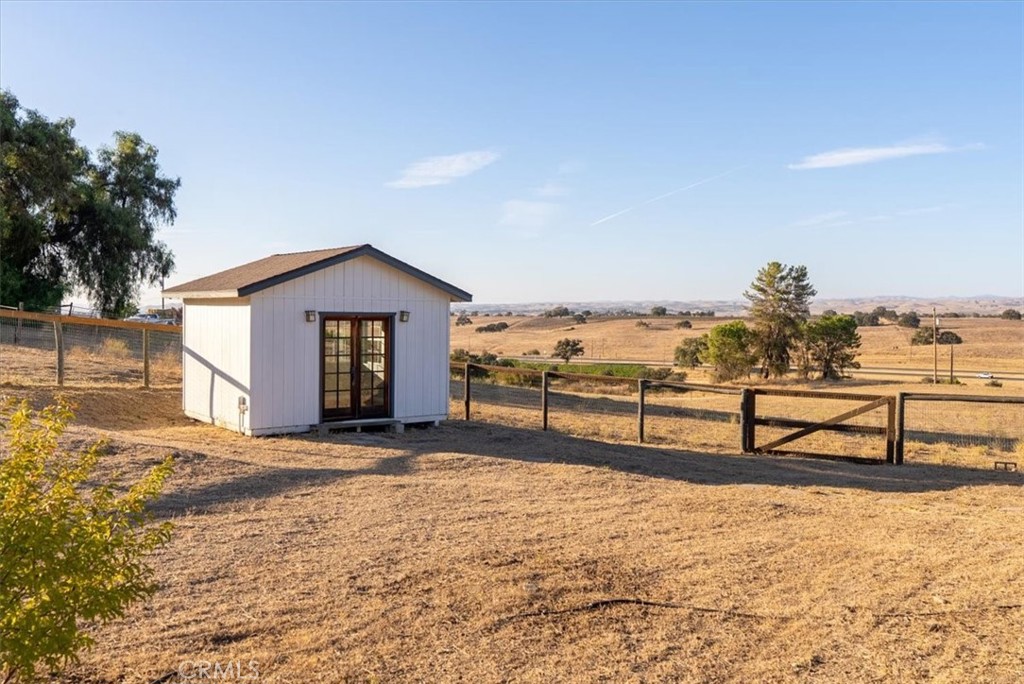 8495 Plane View, Paso Robles, CA 93446