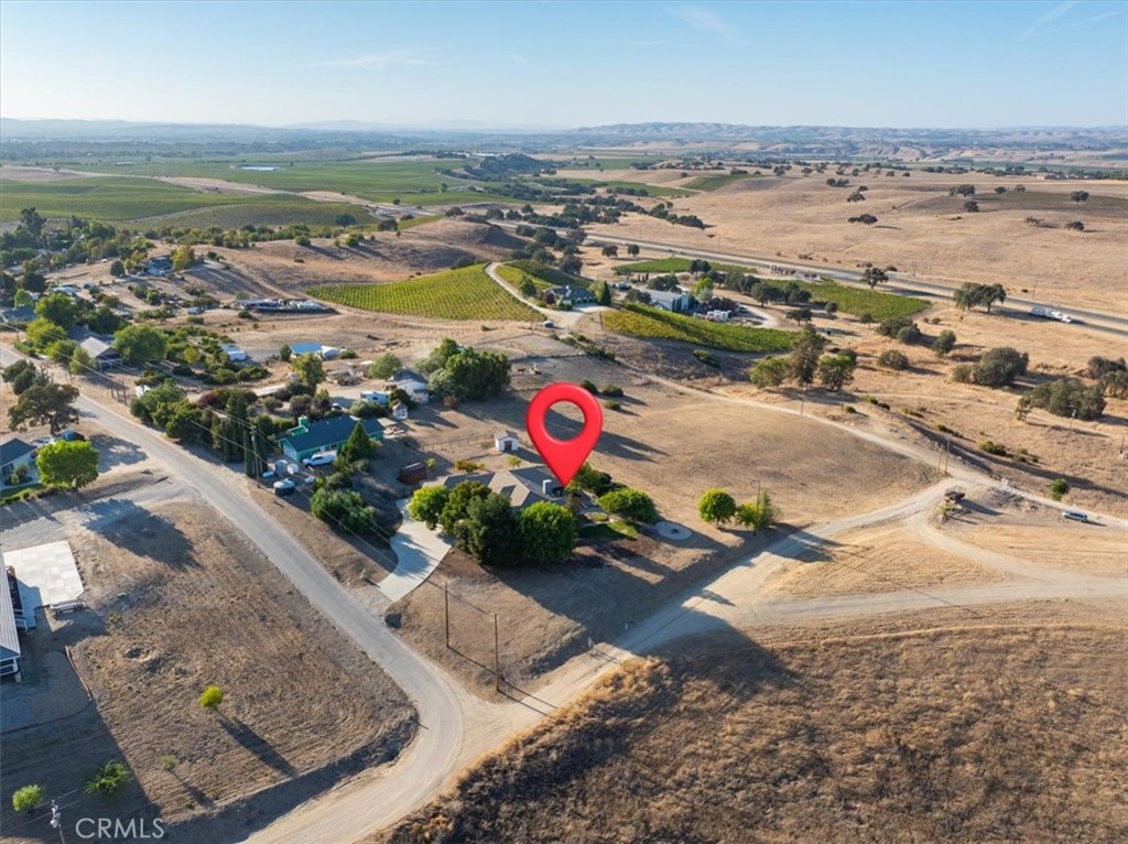 8495 Plane View, Paso Robles, CA 93446