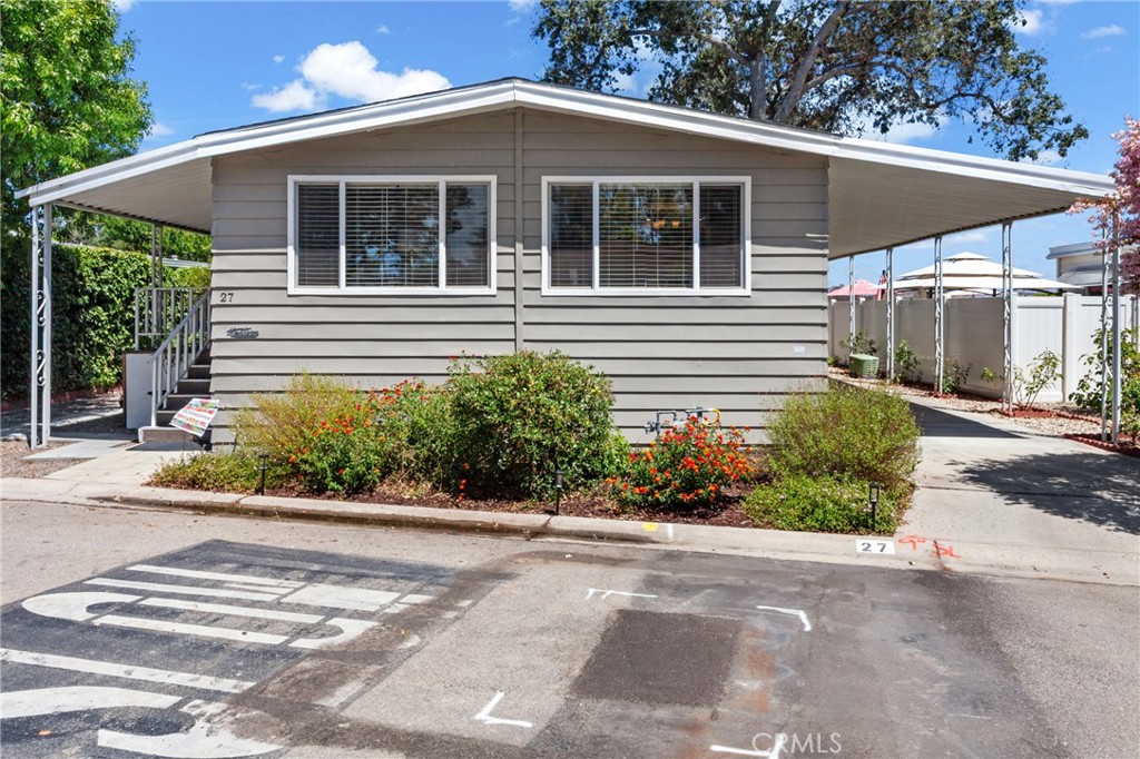 27 Via Santa Barbara #27, Paso Robles, CA 93446