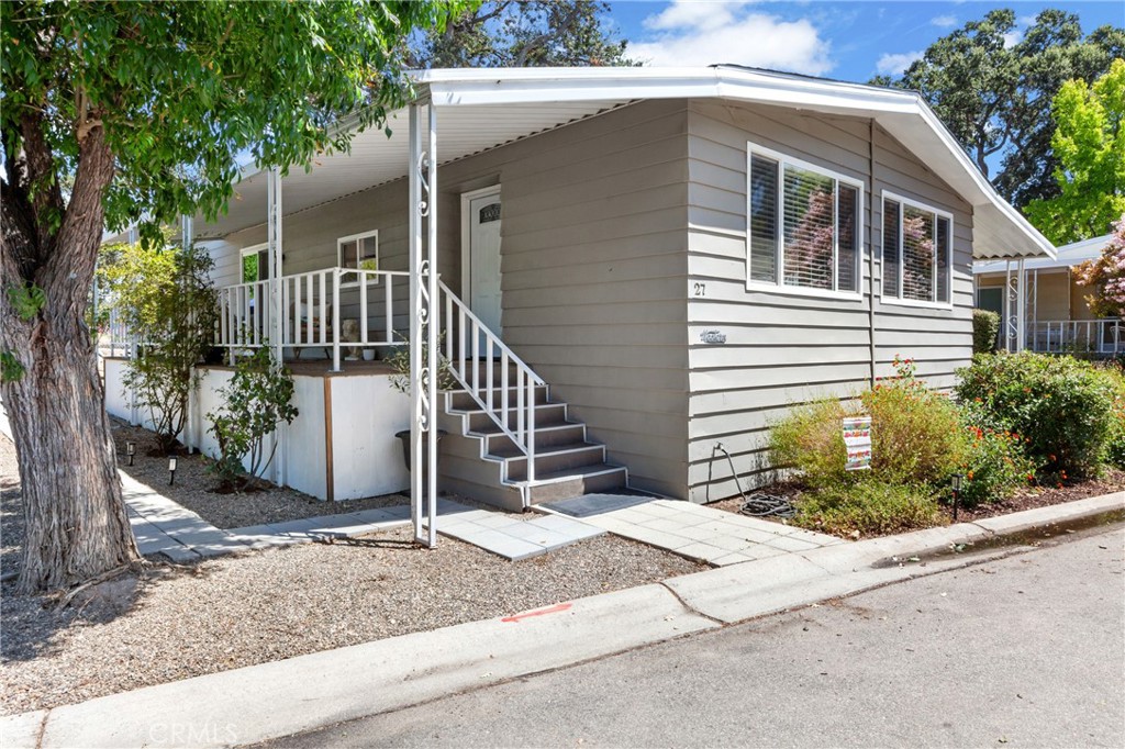 27 Via Santa Barbara #27, Paso Robles, CA 93446