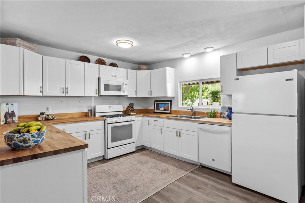 27 Via Santa Barbara #27, Paso Robles, CA 93446