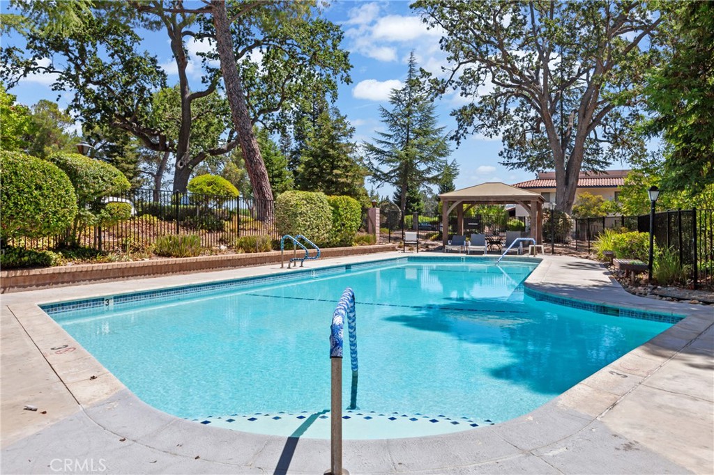 27 Via Santa Barbara #27, Paso Robles, CA 93446