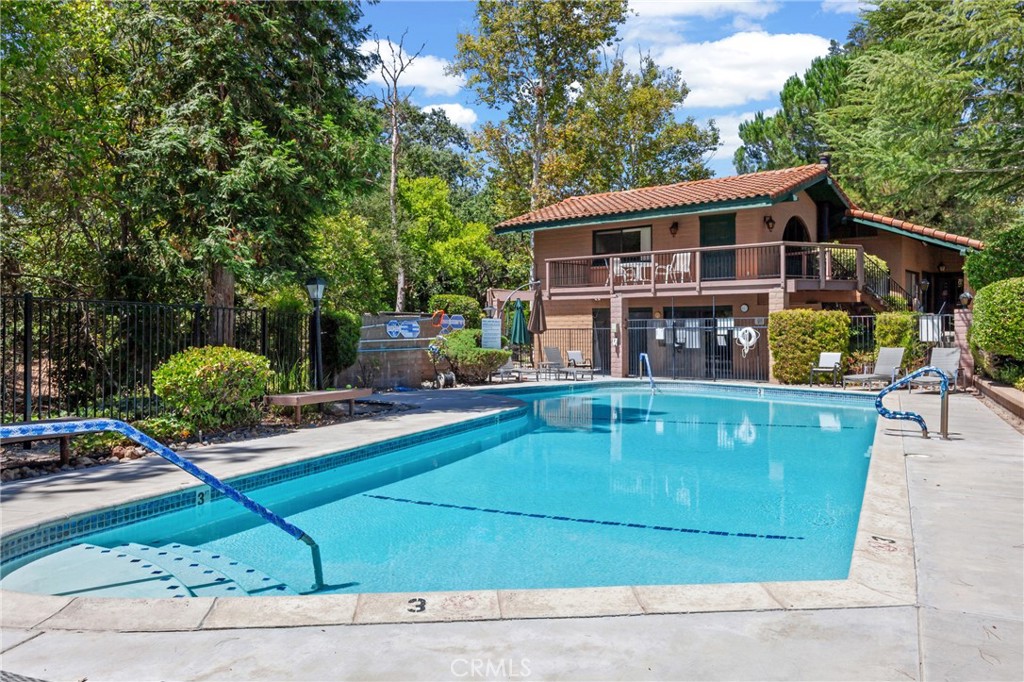 27 Via Santa Barbara #27, Paso Robles, CA 93446