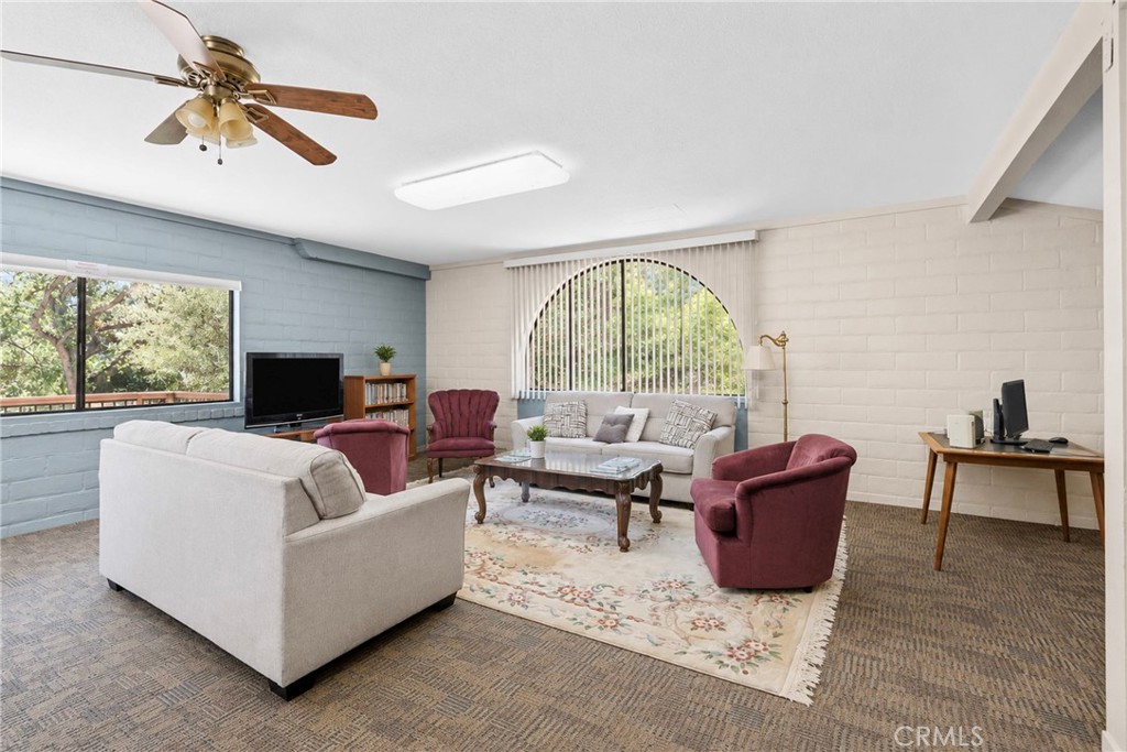 27 Via Santa Barbara #27, Paso Robles, CA 93446
