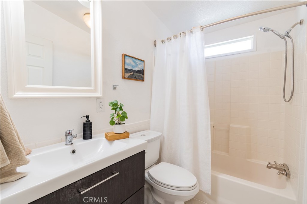 4470 Fa-Rousse Way, Paso Robles, CA 93446