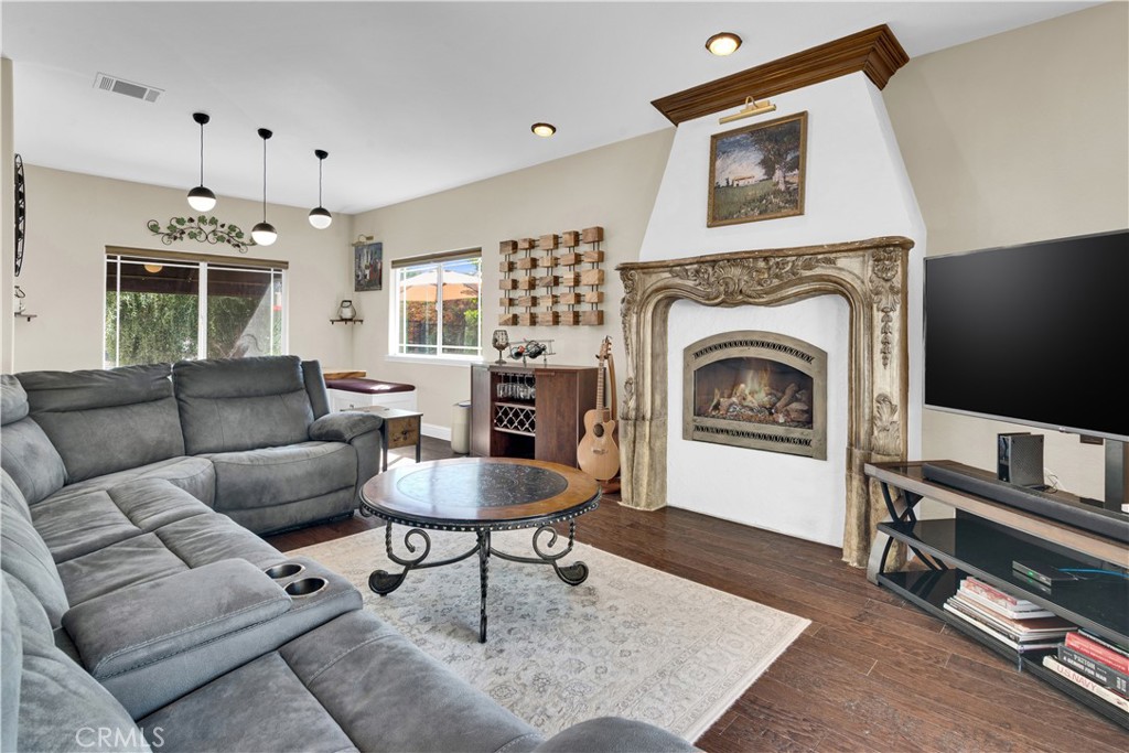503 Red River Dr, Paso Robles, CA 93446
