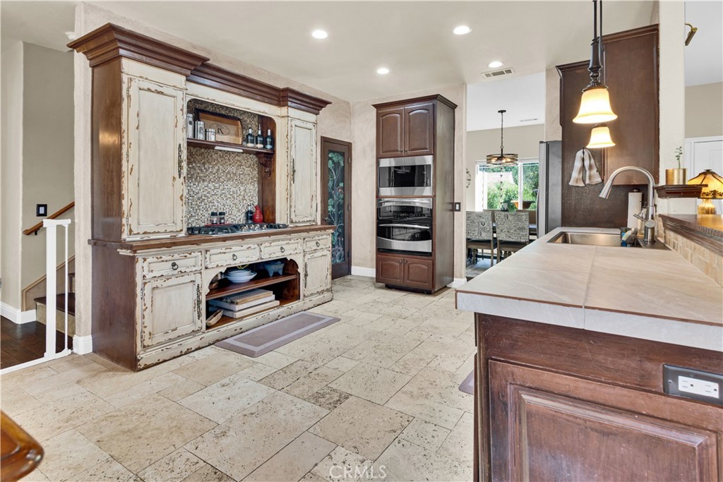 503 Red River Dr, Paso Robles, CA 93446