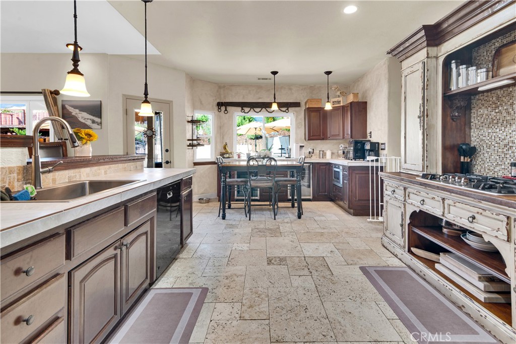 503 Red River Dr, Paso Robles, CA 93446