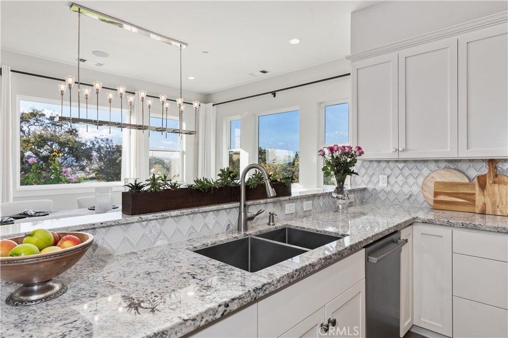 1110 Burnt Rock Way, Templeton, CA 93465