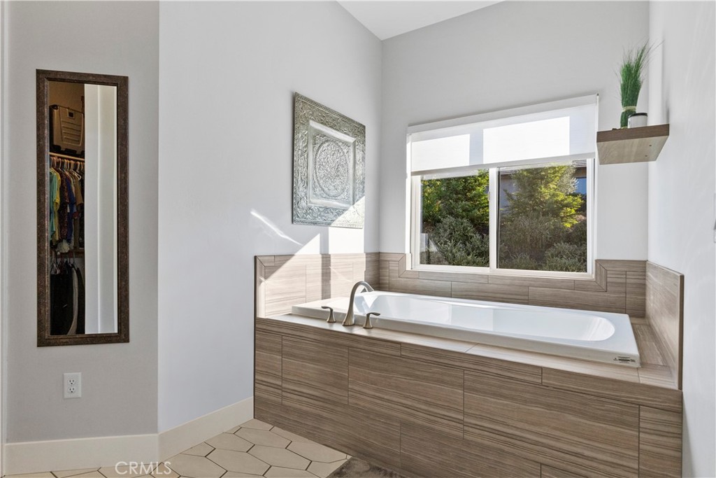 1110 Burnt Rock Way, Templeton, CA 93465