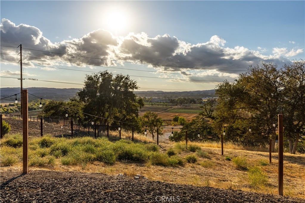 1110 Burnt Rock Way, Templeton, CA 93465