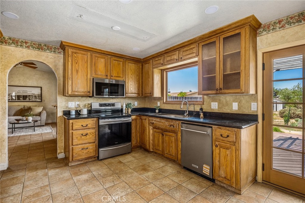 5955 Whispering Oak, Paso Robles, CA 93446