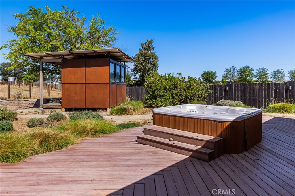5955 Whispering Oak, Paso Robles, CA 93446
