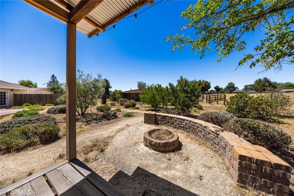 5955 Whispering Oak, Paso Robles, CA 93446