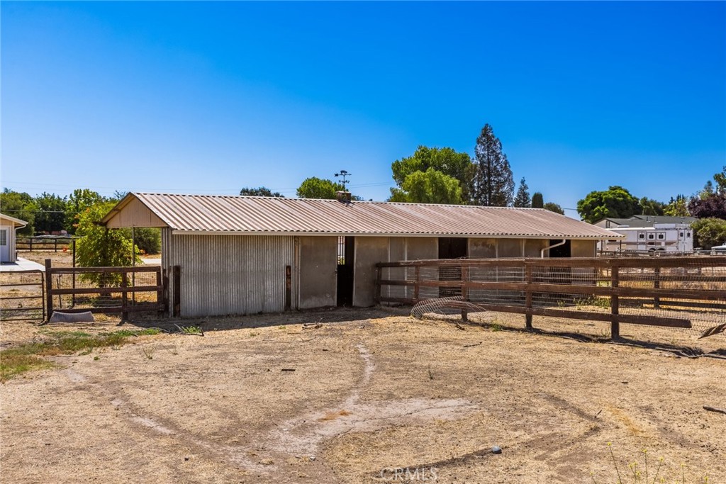 5955 Whispering Oak, Paso Robles, CA 93446