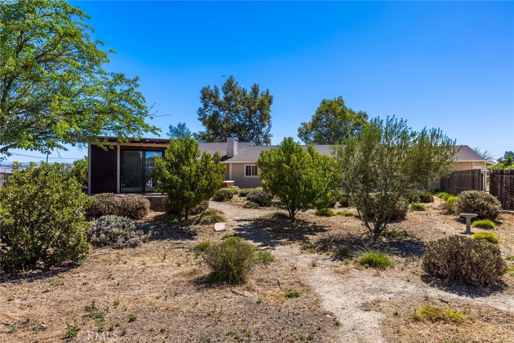 5955 Whispering Oak, Paso Robles, CA 93446