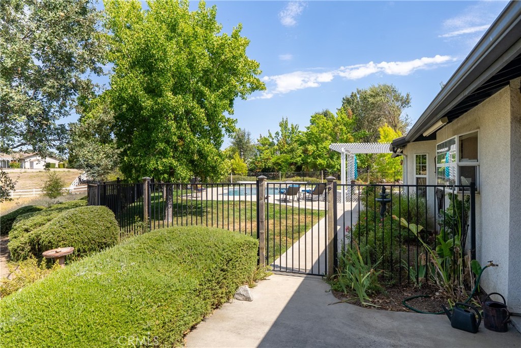 915 Santa Rita, Templeton, CA 93465