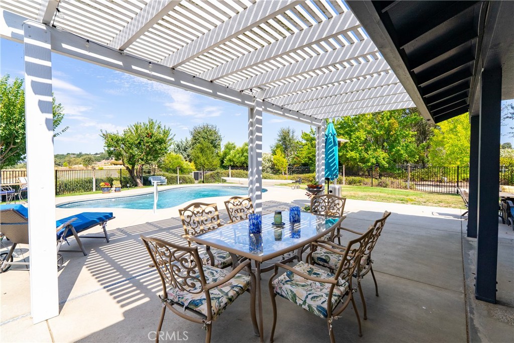 915 Santa Rita, Templeton, CA 93465