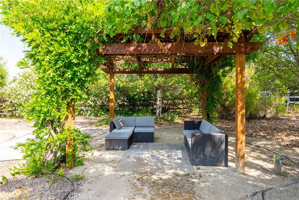 915 Santa Rita, Templeton, CA 93465