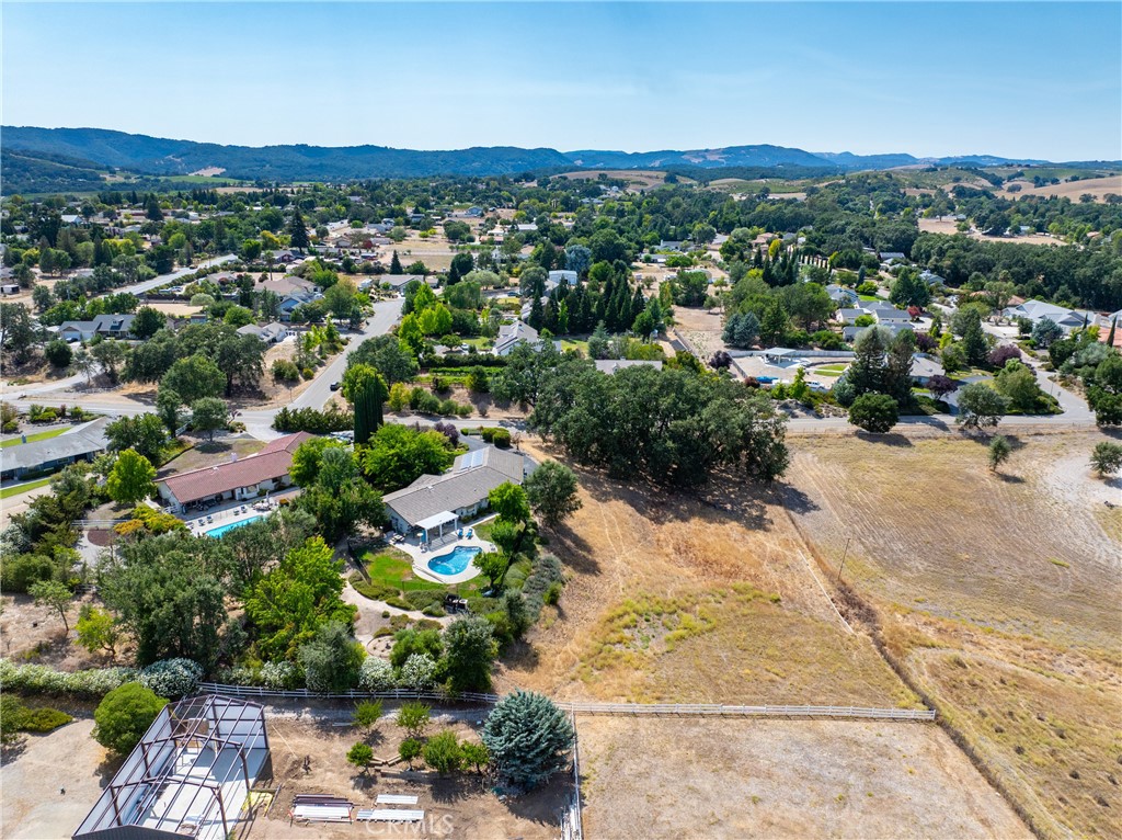 915 Santa Rita, Templeton, CA 93465