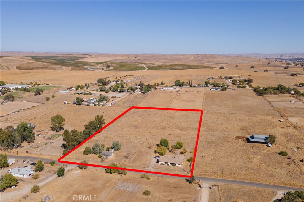 320 Grace, Paso Robles, CA 93446